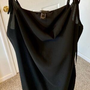 Forever 21 sexy black dress size XS great condition